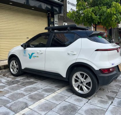 Xe điện hết pin giữa đường không thể di chuyển